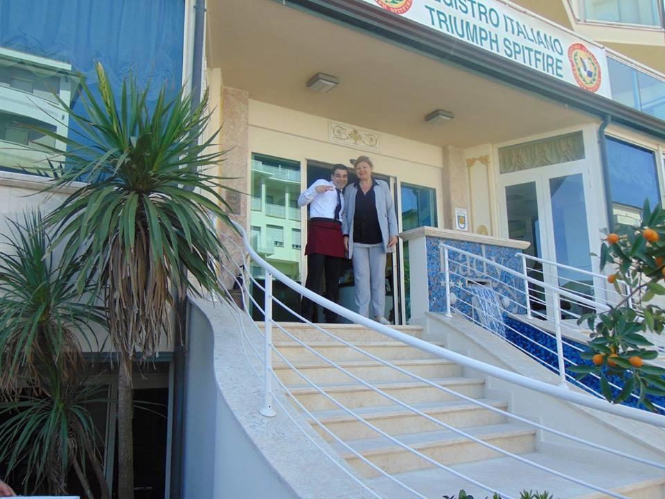 Hotel Lady Mary Milano Marittima Extérieur photo