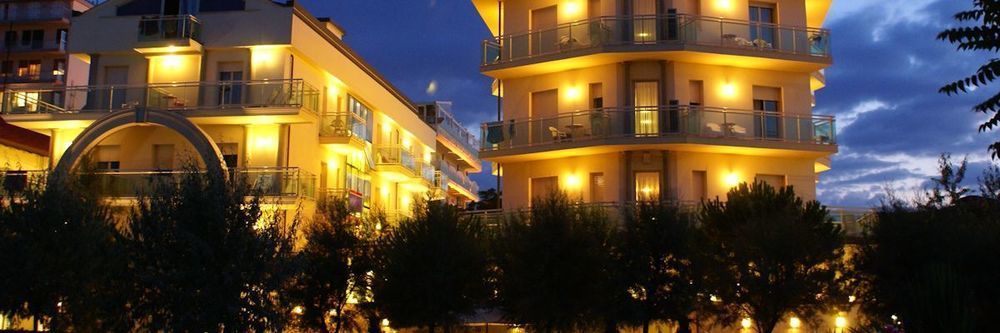 Hotel Lady Mary Milano Marittima Extérieur photo