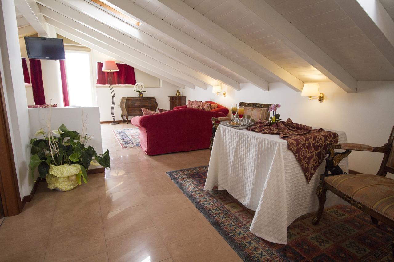 Hotel Lady Mary Milano Marittima Extérieur photo