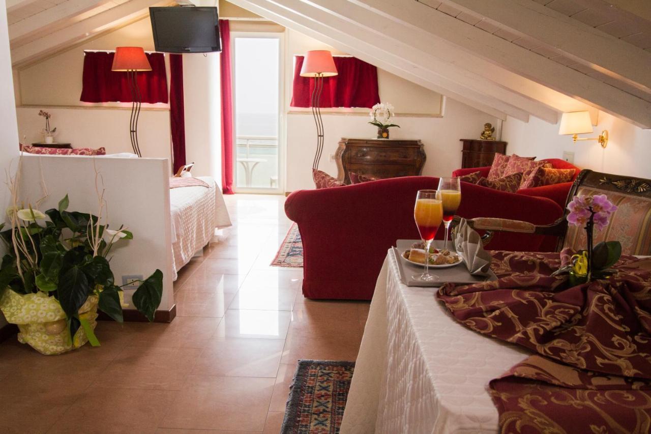 Hotel Lady Mary Milano Marittima Extérieur photo